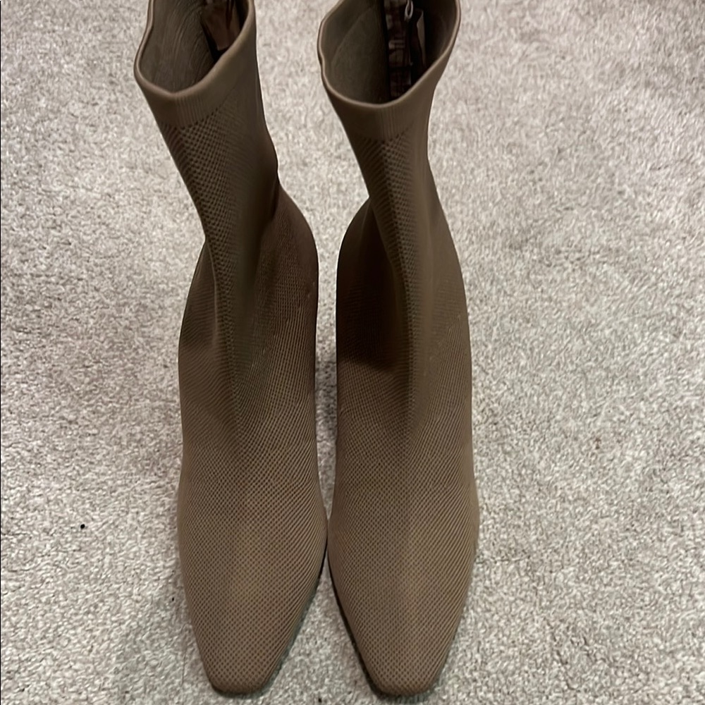 Zara Brown Heeled Boots with Minimalist Design